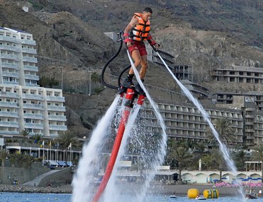 Flyboard an der Playa Taurito oder Playa Mogán