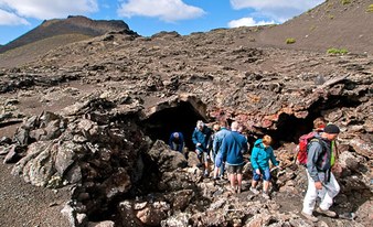 Wandern durch Lanzarotes Mondlandschaft