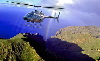Hubschraubertour: Los Gigantes Riesenklippen Schluchten von Teneriffa (50km)