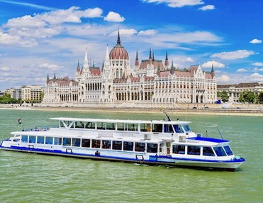 90 minutes Danube River Sightseeing Cruise