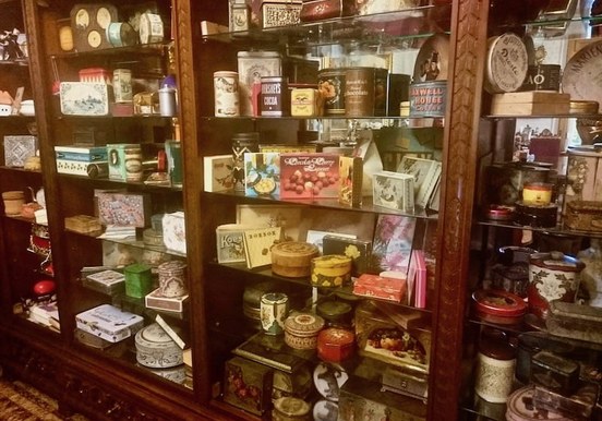 Budapest chocholate museum exhibition.jpg