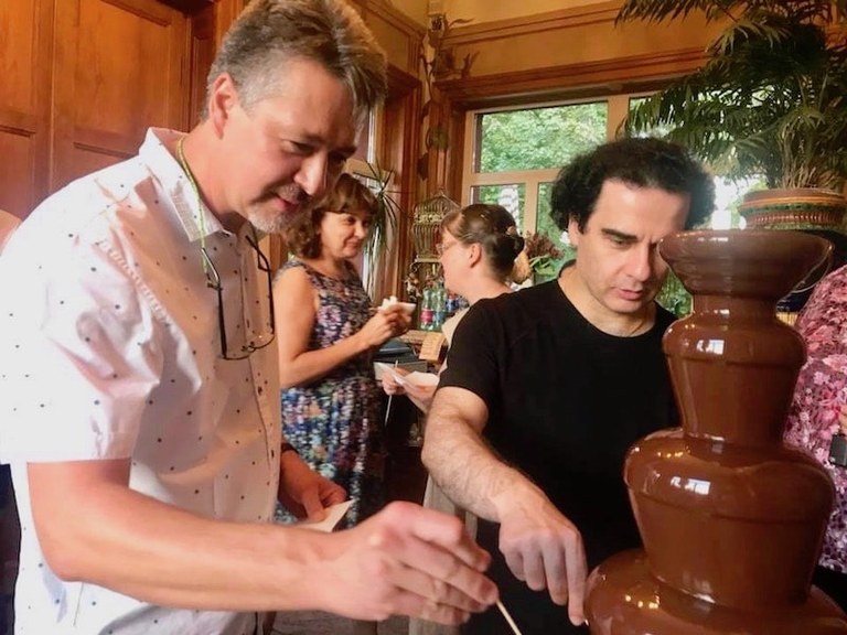 Chocholate fountain at Budapest chocolate museum.jpg
