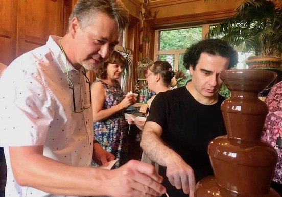 Chocholate fountain at Budapest chocolate museum.jpg