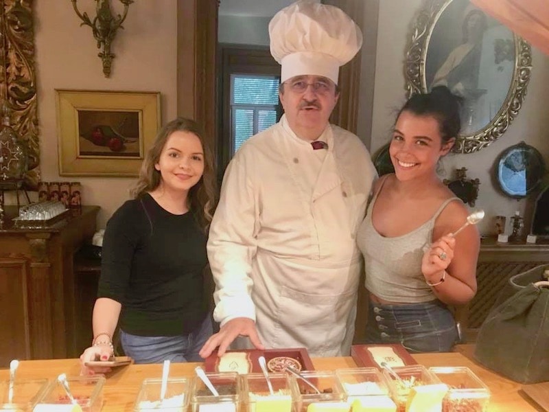 Chocolate making in Budapest museum.jpg