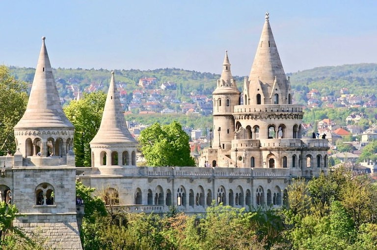 fishermens bastion Budapest.jpg