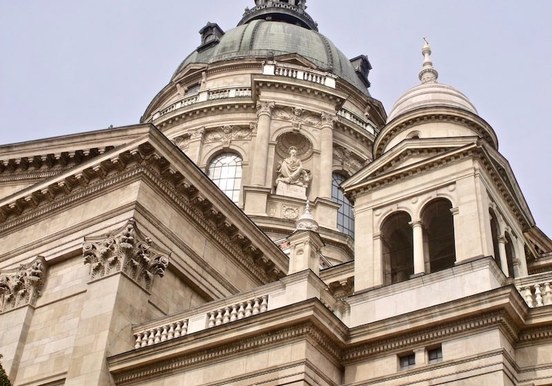 Saint Stephens basilica Budapest.jpg