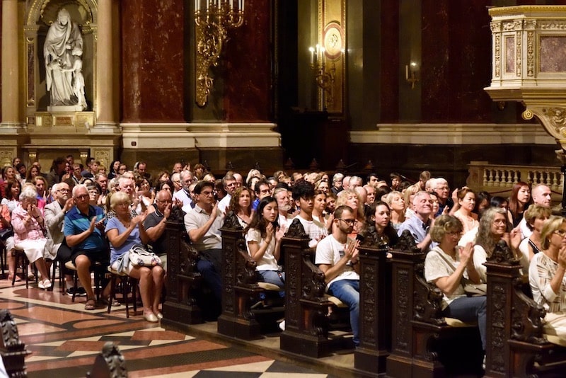 Budapest organ concert audience clapping.jpg
