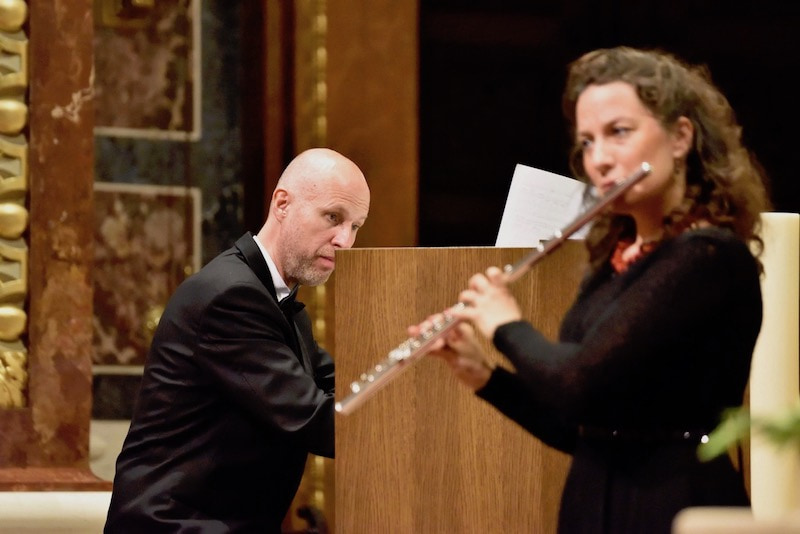 Budapest organ performace with flute.jpg