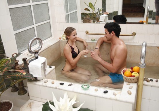 Private thermal bath