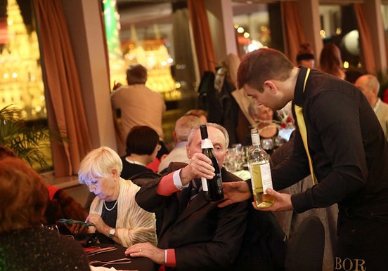 dinner and drinks on Christmas eve cruise in Budapest