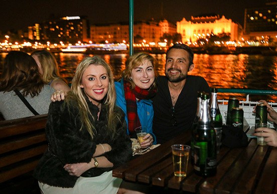 drink while cruising in Budapest