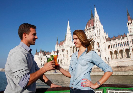 cocktails and cruise on the Danube