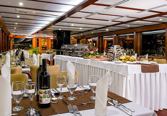 Hungarian dinner buffet while cruising with fireworks in Budapest
