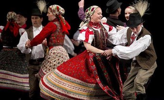 Hungarian Dance Performance + Dinner and Cruise
