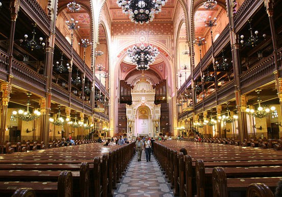 see the Dohány Street Synagogue