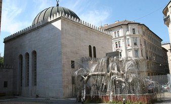 Jewish Heritage Grand Walking Tour in Budapest