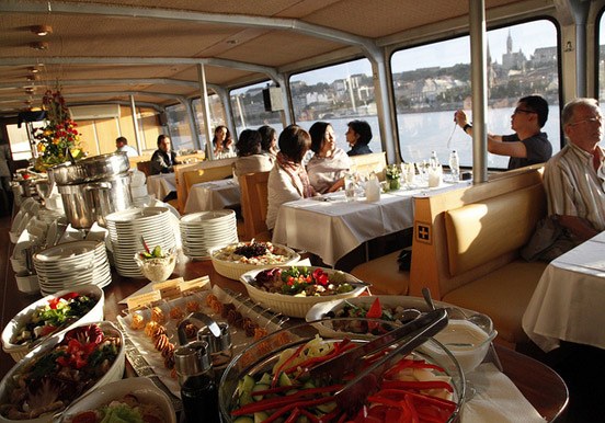 lunch and cruise in Budapest