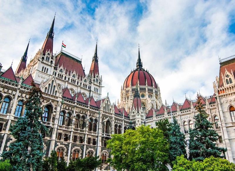 Budapest Parliment Tour package.jpg