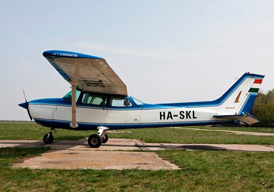 private plane for Budapest air cruise