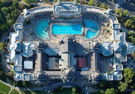 Széchenyi spa in Budapest