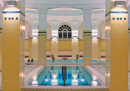 Széchenyi spa indoor pool