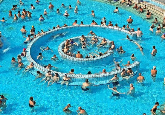Széchenyi thermal pool