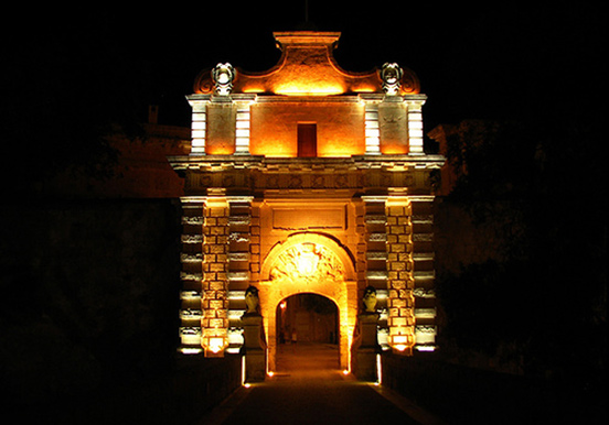 Mdina Gate by night.jpg