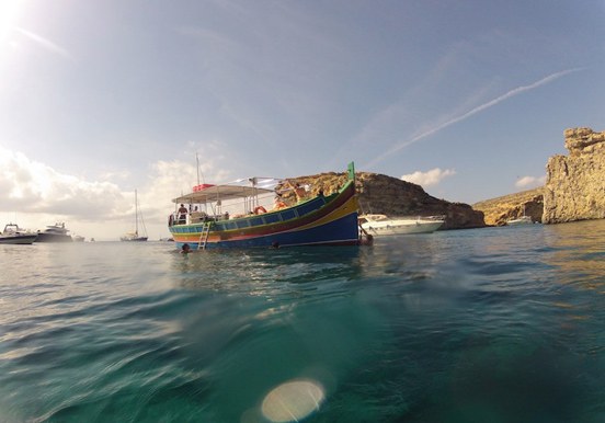 luzzu private charter in Malta waters