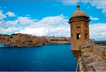 Malta Three Cities bus tour.jpg