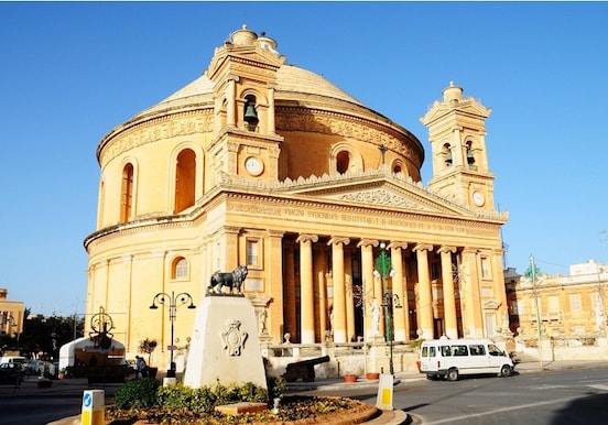 Mosta miracle dome of Malta.jpg