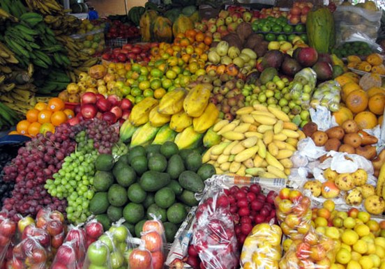 Santo da Serra market