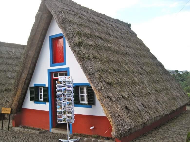 Santana Traditional Houses_2 (Copy).jpg