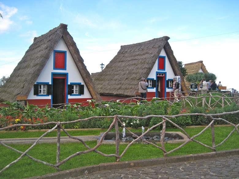 Santana Traditional Houses_5 (Copy).jpg