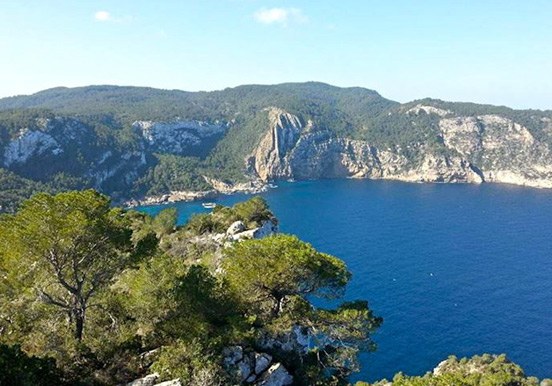 hike to Cala d' Albarca