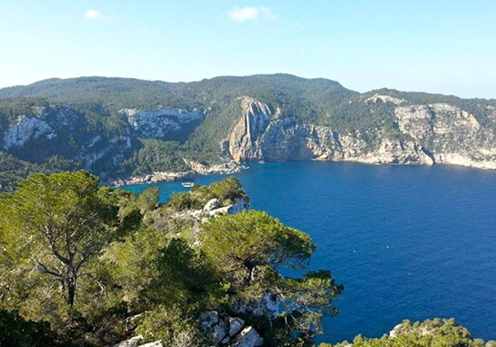 hike to Cala d' Albarca