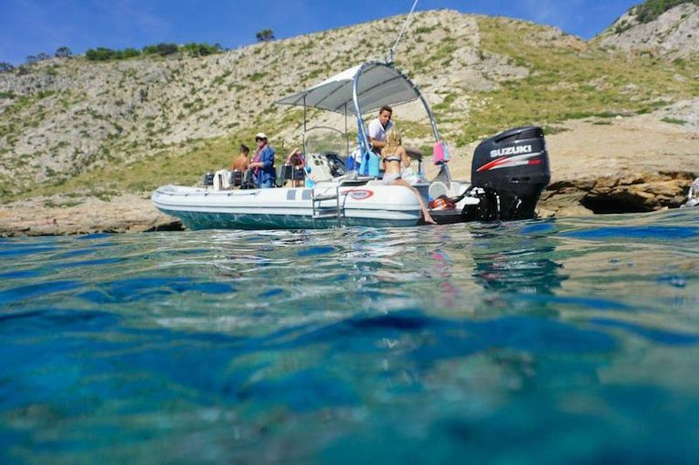 Mallorca boat tour northern coast.jpg