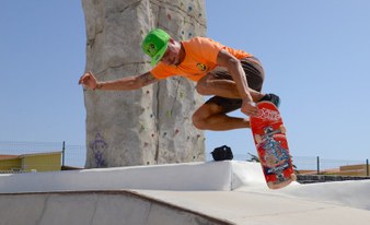 Skateboarding or Surfskating in Caleta de Fuste