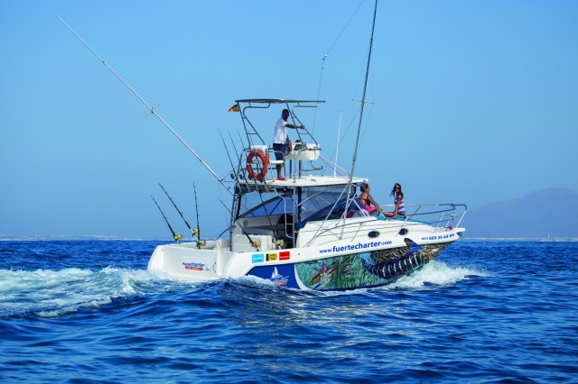 Sea fishing in Isla de los Lobos-min.jpg