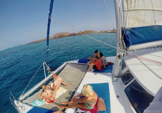 Relax as we sail around Lobos island-min.jpg