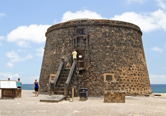 El Cotillo - Castillo del Tostón
