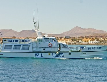 Ferry boat crossing (return) Corralejo - Isla Lobos