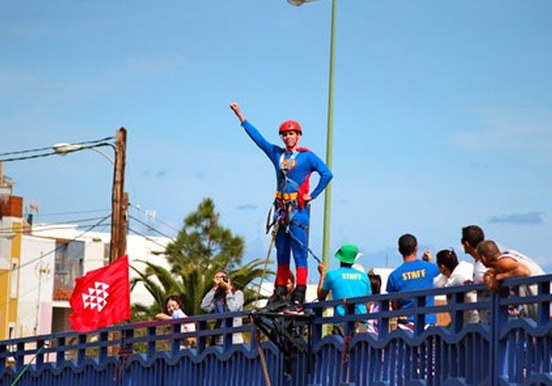 Superman style bridge bungee jumping in Gran Canaria
