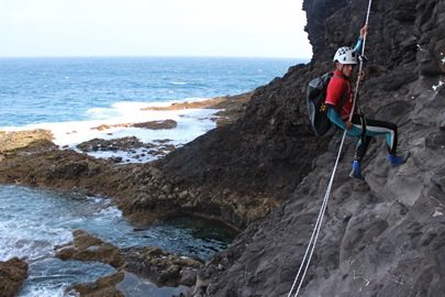 Abseiling for Gran Canaria coasteering