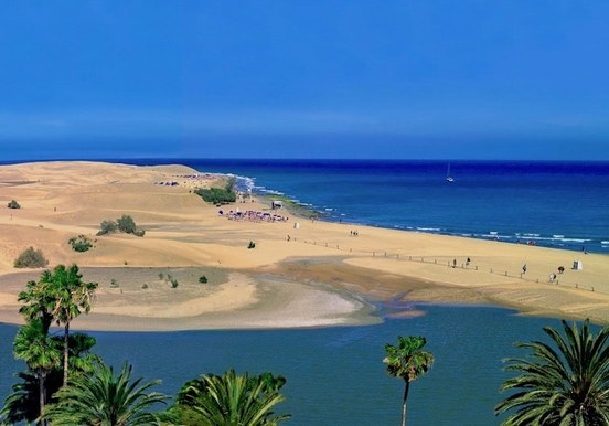 Maspalomas dunes in Gran Canaria.jpg