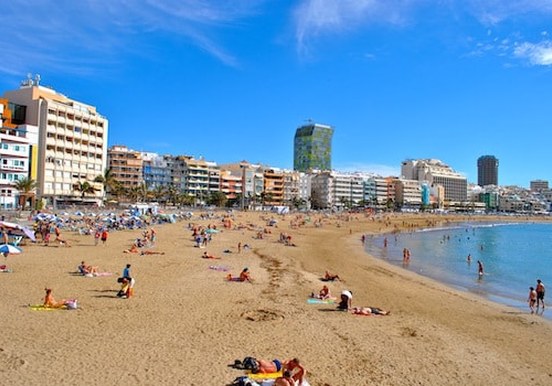 Las Canteras beach, Las Palmas de Gran Canaria.jpg