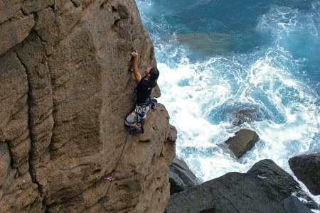 rock climbing in Gran Canaria coast