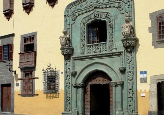 Christopher columbus house.jpg