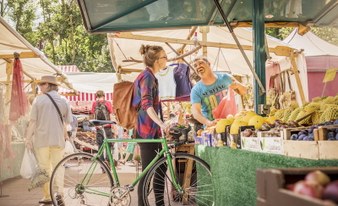E-Bike Tour with Market Visit and Tapas