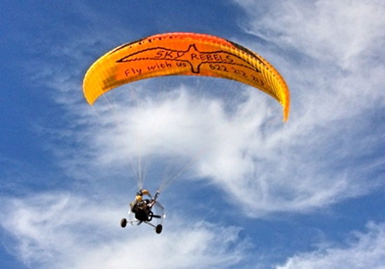 Paratrike in the Gran Canaria sky