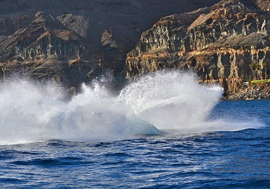 Thrill and splash on jet boat.jpg
